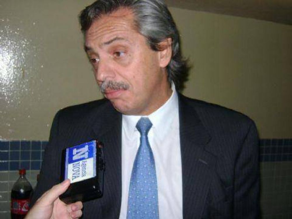 Alberto Fern�ndez encabeza una cena en un b�nker alakista