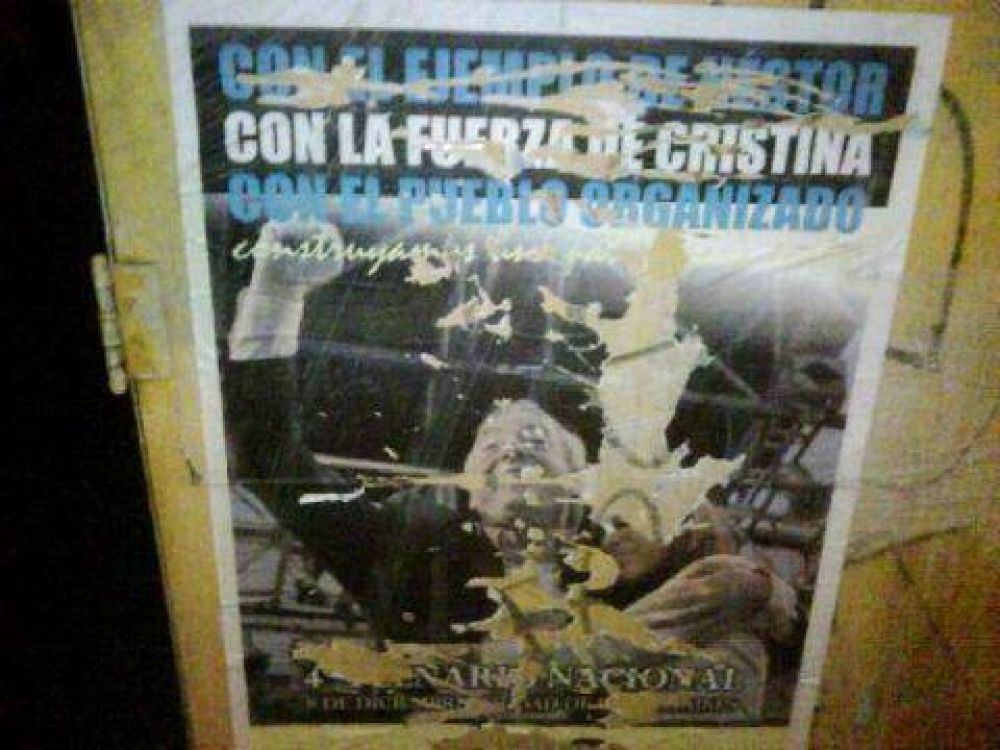 Acusan a Bruera de mandar a romper afiches de Kirchner en la ciudad