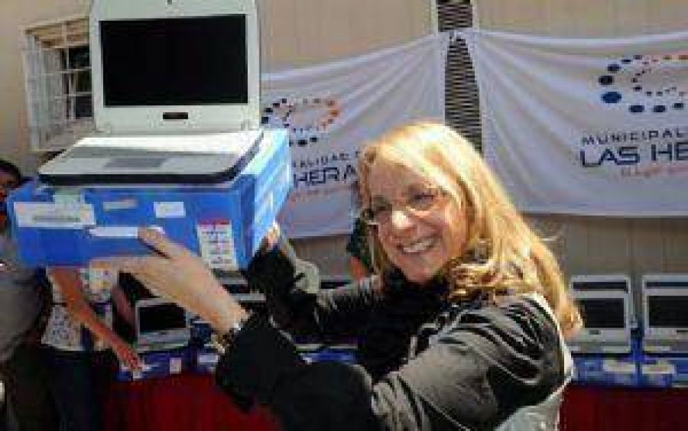 Alicia Kirchner hizo pie en Mendoza ante todo el PJ