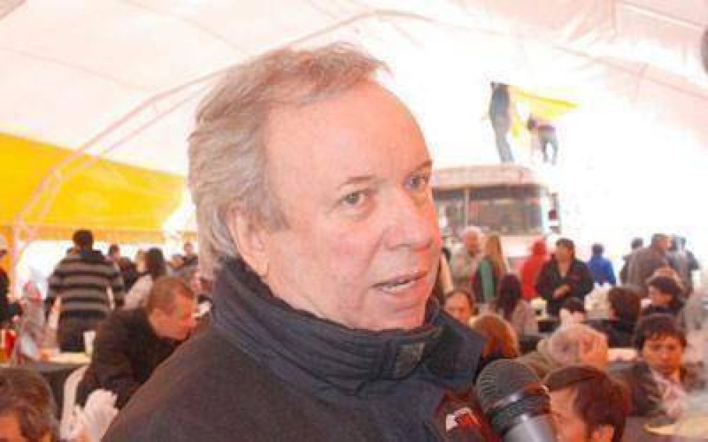 Peralta afirm� que por el conflicto petrolero Santa Cruz pierde 3.000.000 de pesos por d�a