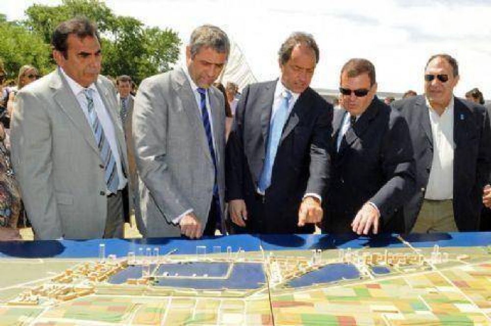 Scioli destaca �uso de tierras improductivas� a partir del proyecto urbano Nueva Costa del Plata