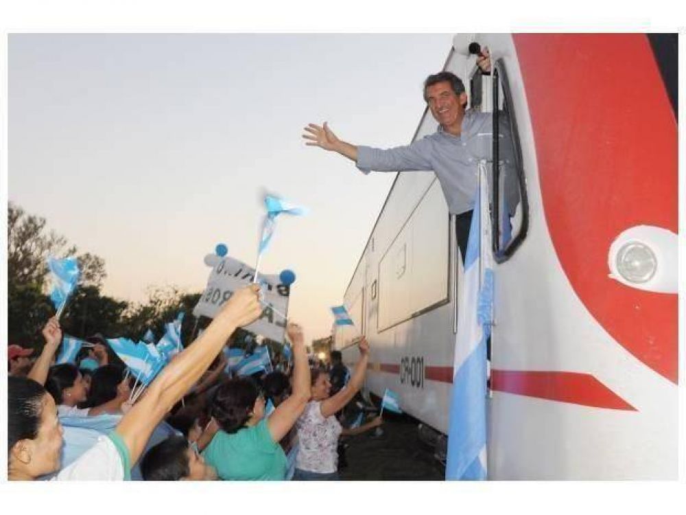 Tras 20 a�os, el tren vuelve a unir Villaguay Este con Villaguay Central