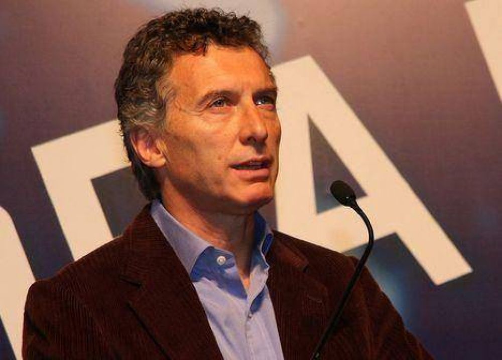 Macri pide a Cristina que se ponga freno a "inmigraci�n descontrolada"
