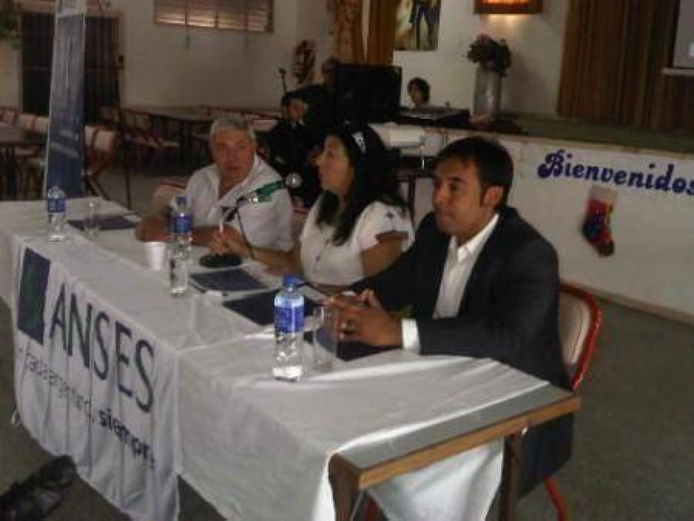 La ANSES alerta a los jubilados sobre falsos gestores