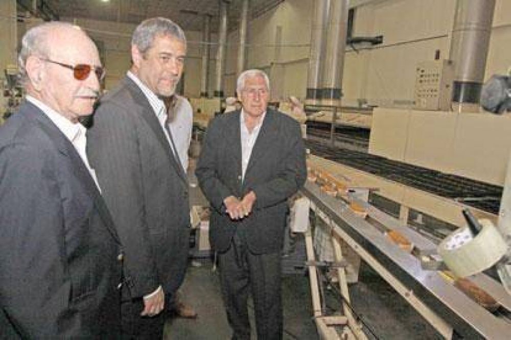 El Intendente recorri� la panificadora Pan Company