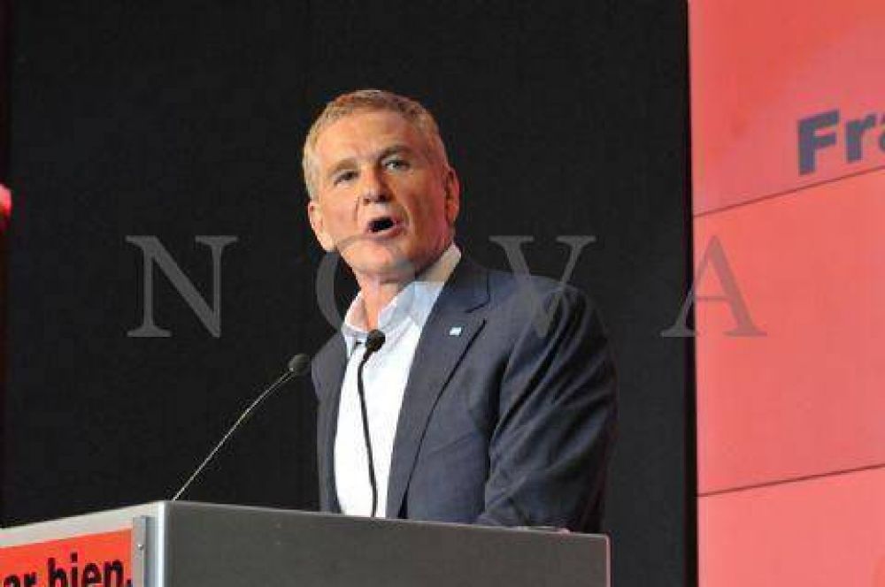 De Narv�ez: �Vengo a convocarlos para que ganemos la pr�xima elecci�n y para cambiar de gobierno�