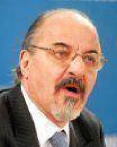 TOMADA CON �TRABAJO MILITANTE�