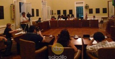 HCD: Sesi�n extraordinaria el lunes donde trataran aumento de tasas 
