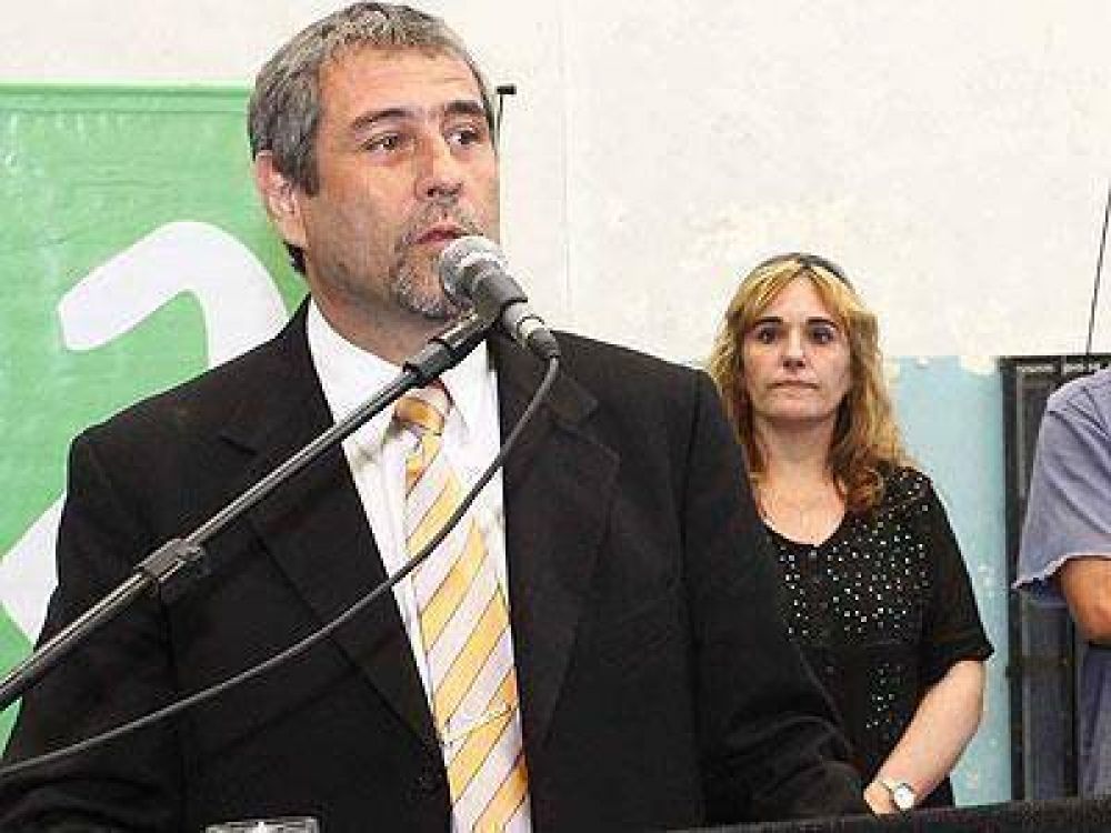 Ferraresi inaugur� nuevas instalaciones del Envi�n de Wilde