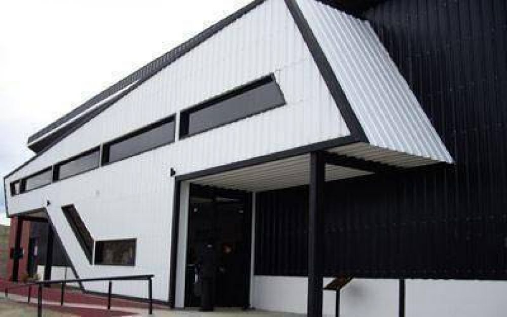 Inauguran Escuela de Artes y Oficios de Perito Moreno