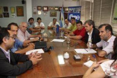Definen proyecto para la futura Central Alimentaria provincial