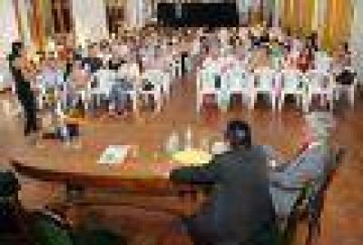 En el Sal�n Blanco: Conferencia Magistral de Derechos de Familia  