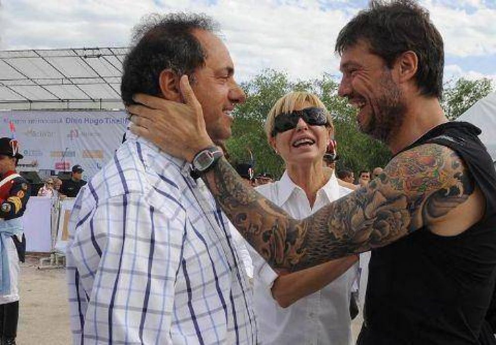 Scioli particip� de la Marat�n �Dino Hugo Tinelli�