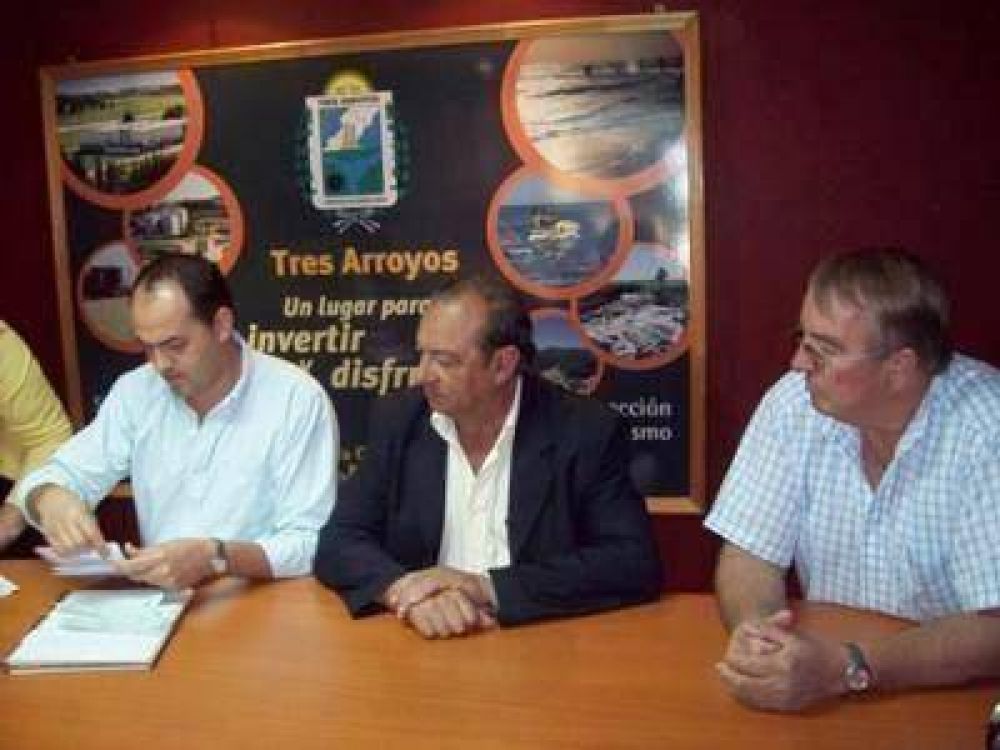 El Intendente culp� a Jos� Dam de no informar bien