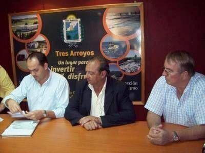 El Intendente culp� a Jos� Dam de no informar bien