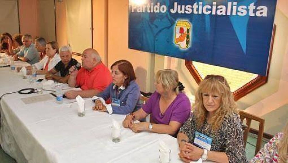 K insisten con unir elecciones