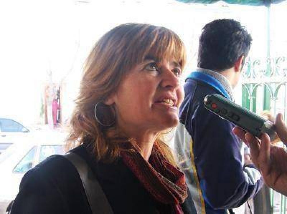 Higonet dice que, con el senador Verna, adoptaron una "postura equidistante" del gobierno y el antikirchnerismo
