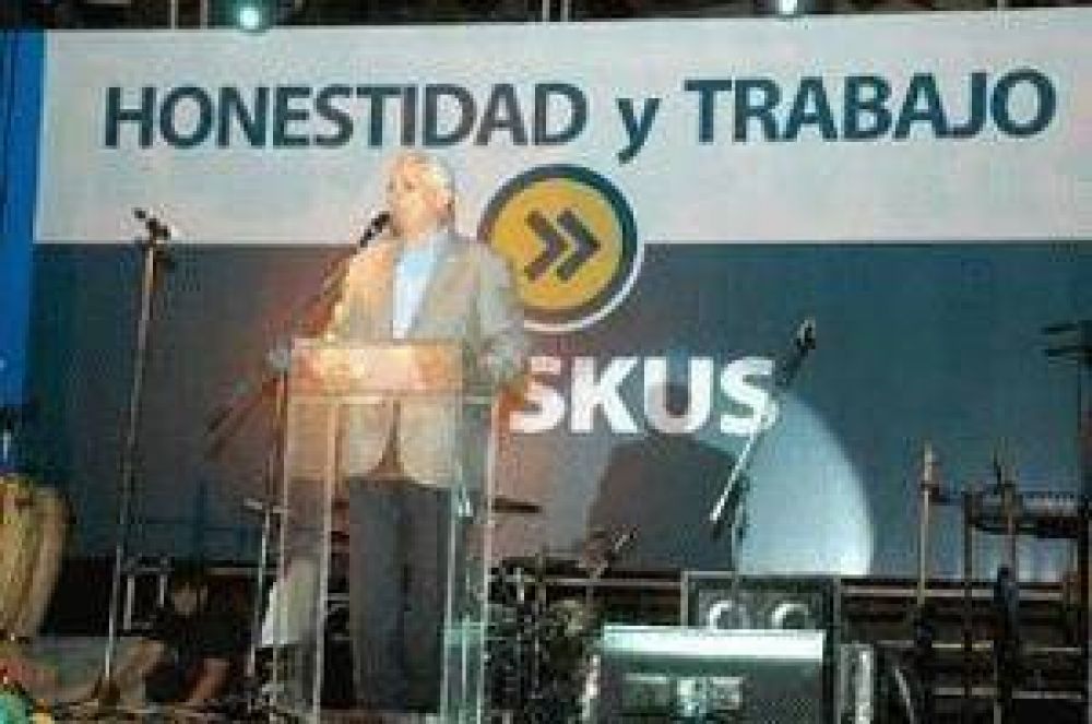 San Mart�n Ivoskus quiere ser intendente hasta el 2020