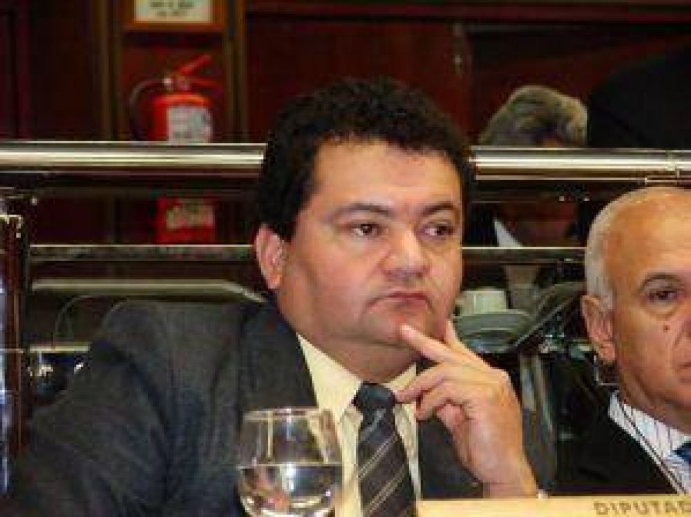 La Justicia pedir� el desafuero del diputado Jorge Agapito Gil 	