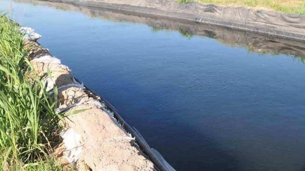 Sigue el deterioro del canal Los Molinos