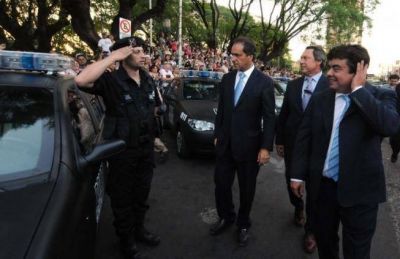 Scioli se escuda en control de los intendentes sobre las zonas bonaerenses ocupadas