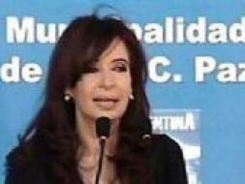 Cristina: "Tenemos que asegurar a la gente sus derechos y no buscar en otros su culpable"
