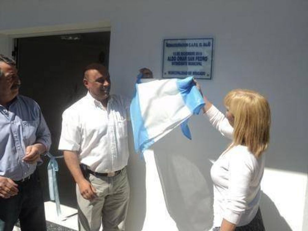 SE REINAUGURO EL C.A.P.S DEL BARRIO EL BAJO