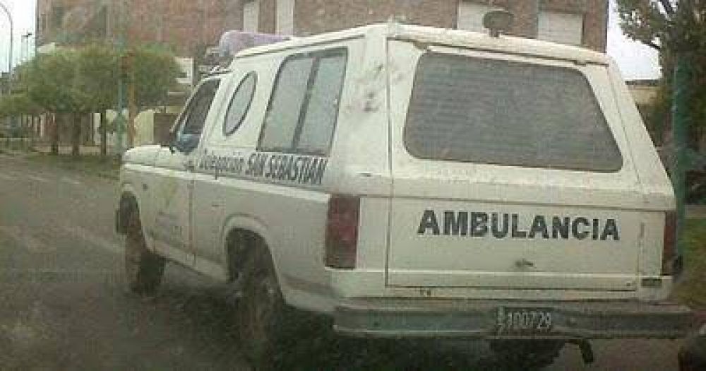 Queja por una ambulancia municipal que est� sin repatentar