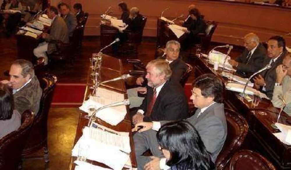 El Presupuesto 2011 podr�a correr la suerte del Desendeudamiento