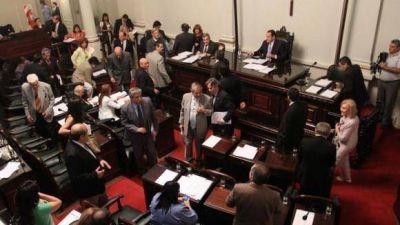 Comunas y municipios siguen sin ser aut�nomas 
