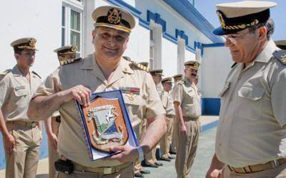 Daniel Mandato asumi� como jefe de la Prefectura Naval