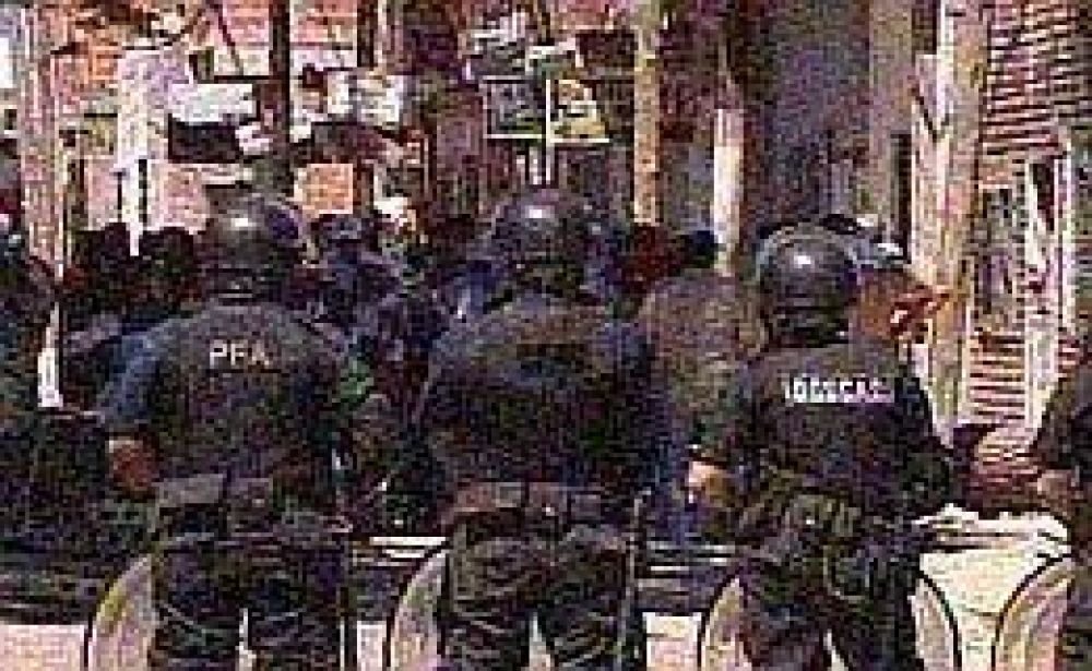 Crece la tensi�n en Villa Lugano por la resistencia de los ocupas a abandonar el predio