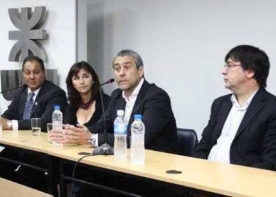 El Intendente entreg� diplomas a promotores en Derechos Humanos