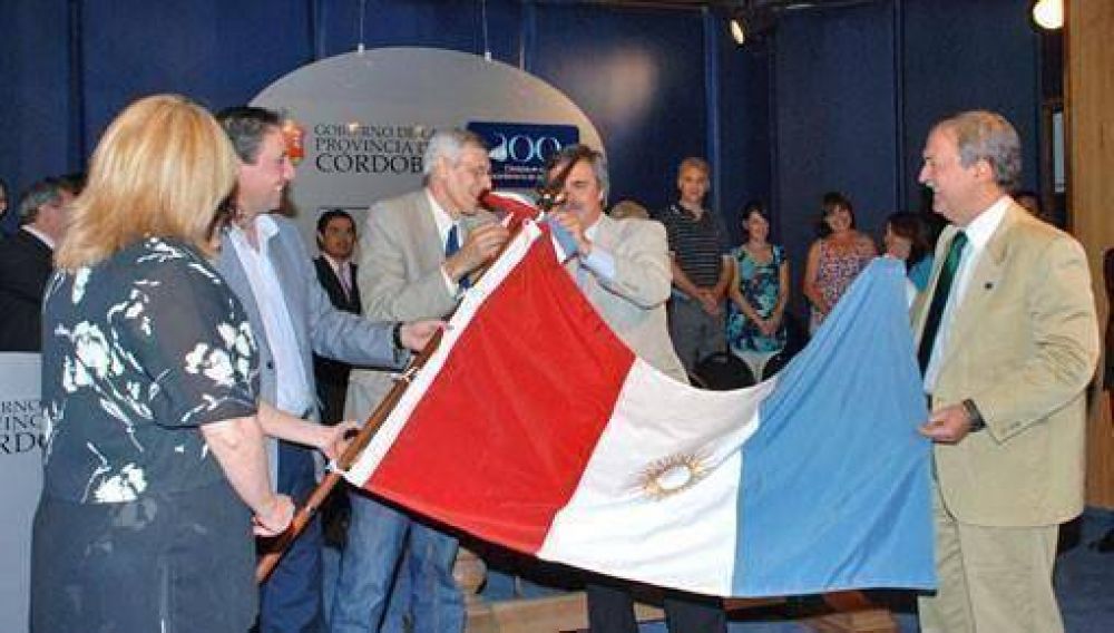 C�rdoba ya tiene Bandera propia