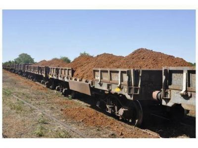 Comenzaron a transportar en tren materiales para obras de Vialidad Provincial
