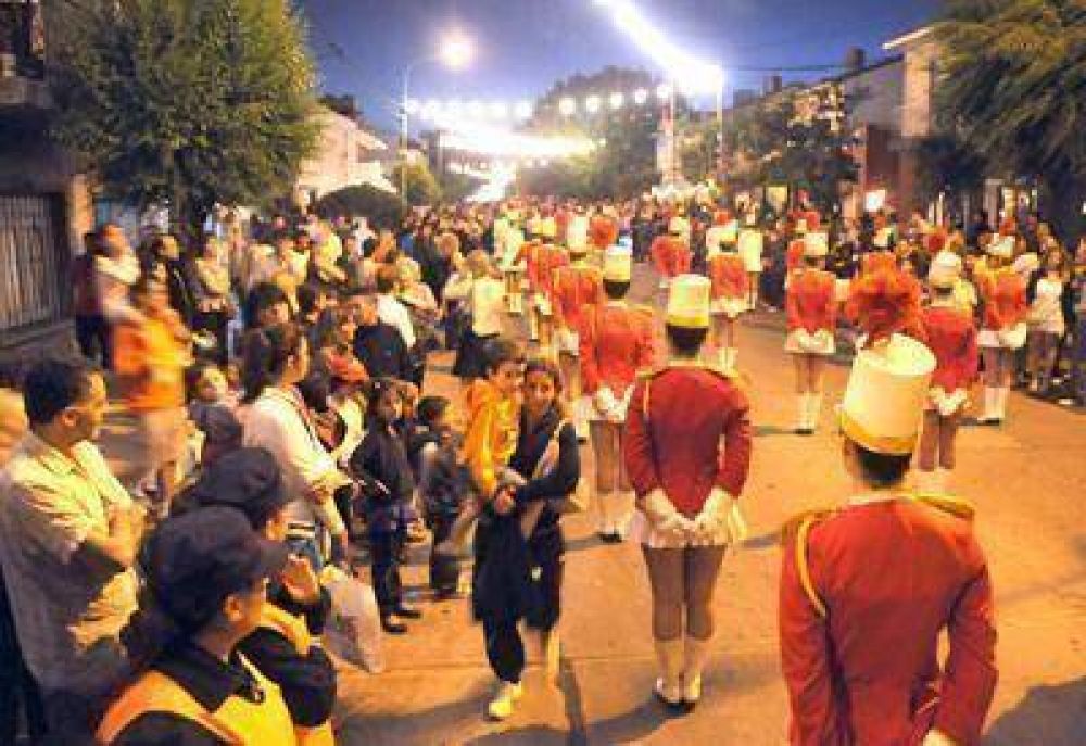 Se inaugur� el "Paseo Navide�o" de la calle Olaz�bal