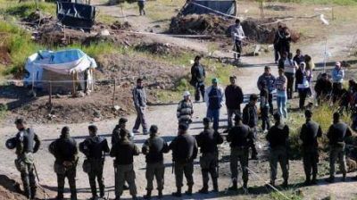 Hay ocho terrenos tomados y m�s de cien gendarmes en el Distrito