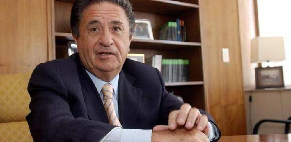Duhalde se lanza a presidente y cree que las acusaciones de la presidenta lo benefician