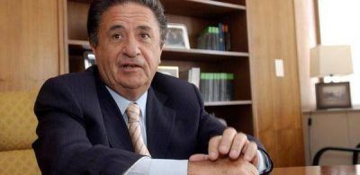 Duhalde se lanza a presidente y cree que las acusaciones de la presidenta lo benefician