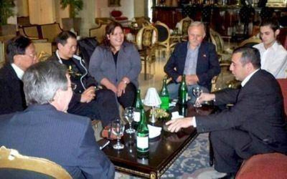 Llegan m�s empresarios chinos con intenciones de invertir en Santa Cruz