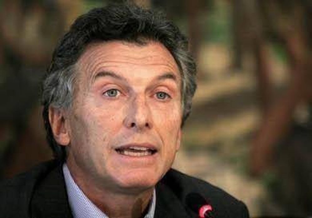 Macri le pidi� a Cristina que ordene desalojar el Club Albari�o