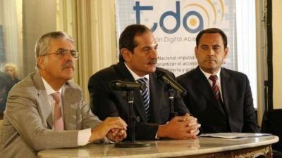 Alperovich y De Vido pusieron en marcha la TV Digital
