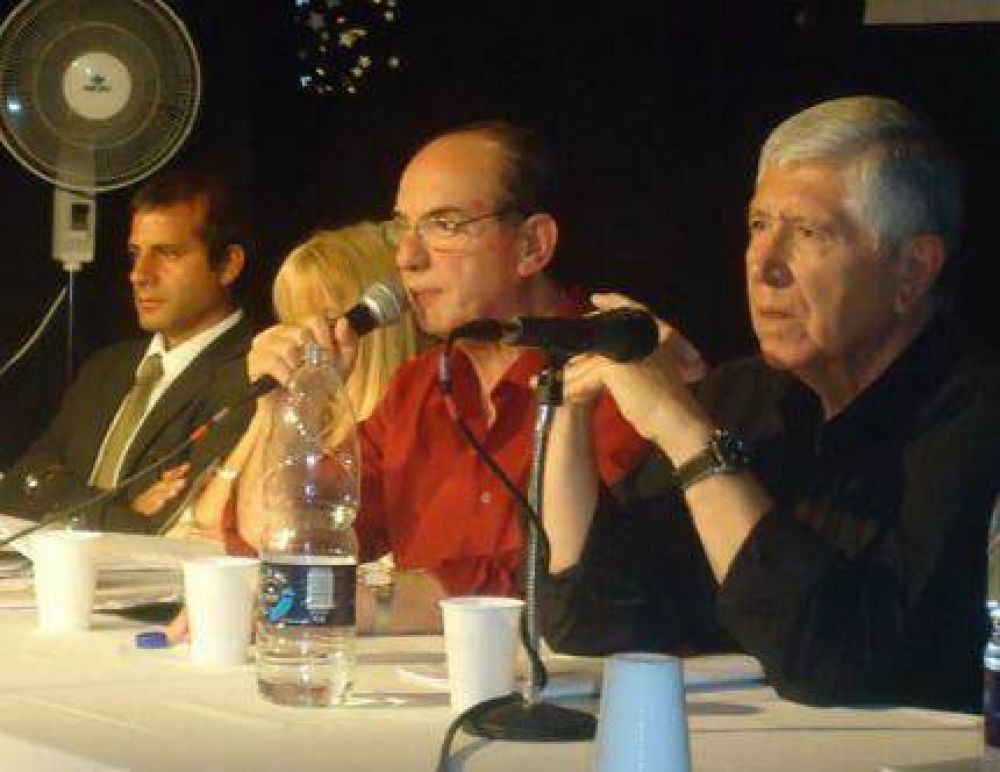 Los trabajadores mercantiles reafirmaron su respaldo a Pedro Mezzapelle