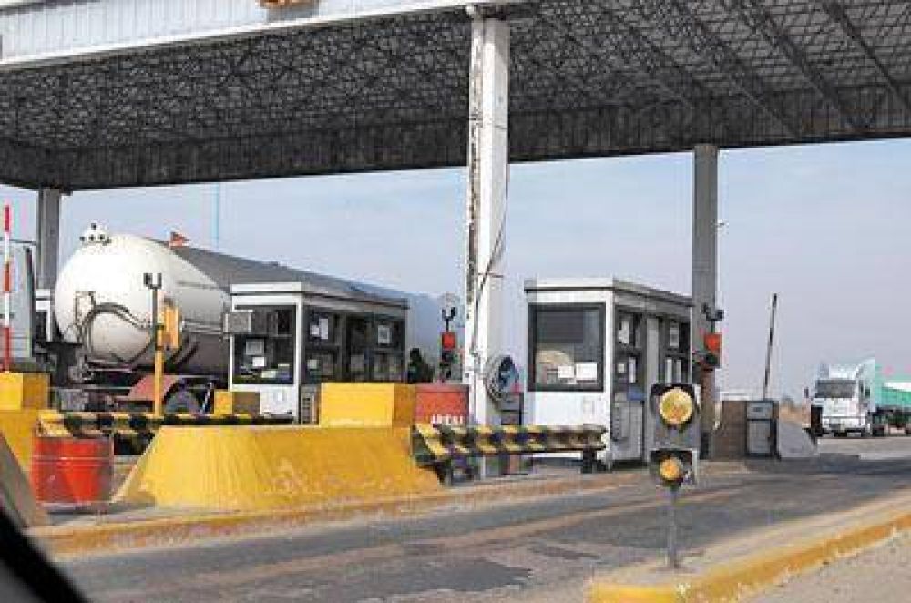 Autorizaron un aumento del 150% a las tarifas del peaje en la ruta N� 188