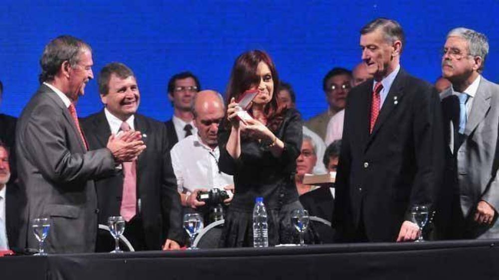 Cristina reconoce que quiere reelecci�n