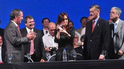 Cristina reconoce que quiere reelecci�n