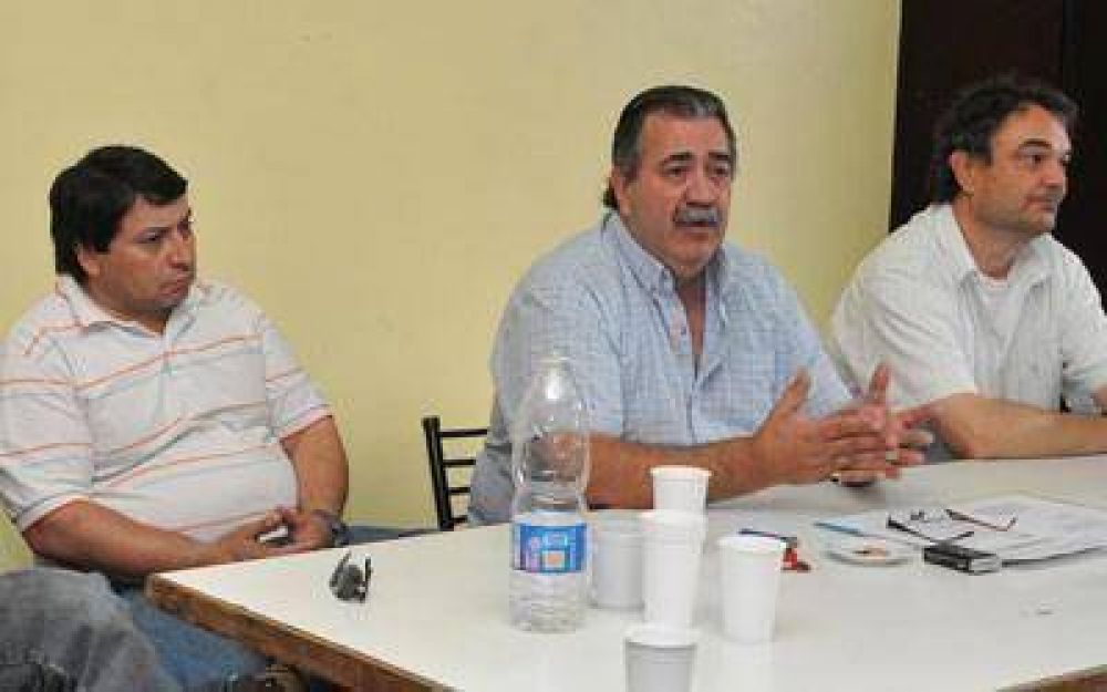 Alerta y movilizaci�n en Luz y Fuerza