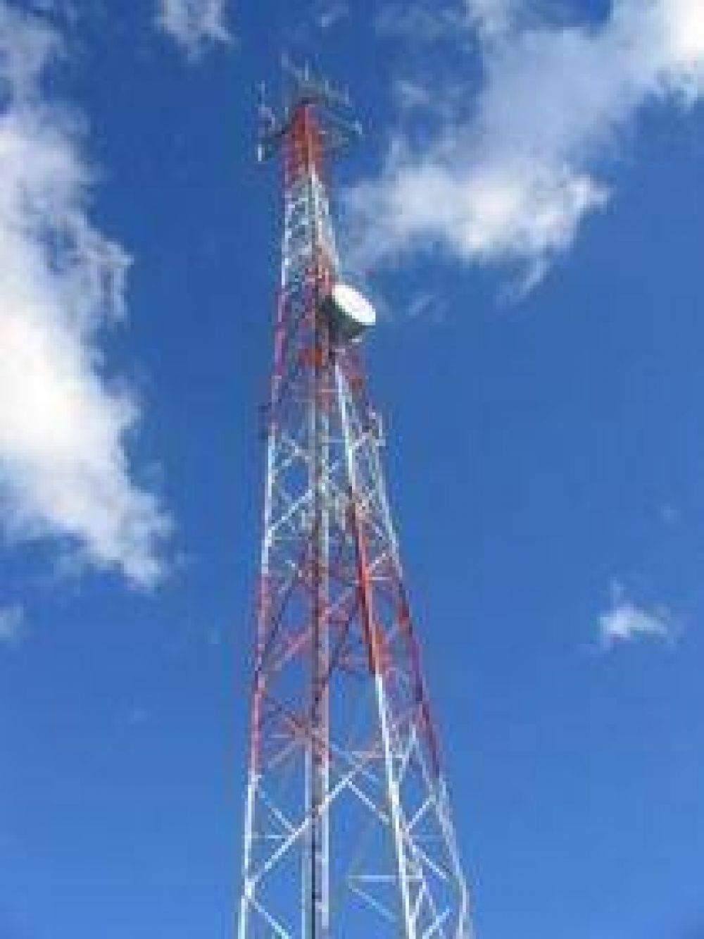 Obligan a Movistar a desconectar antena en Quilmes Oeste