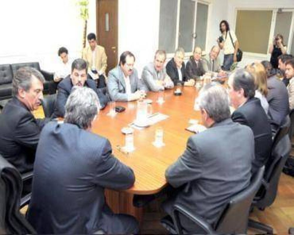 Aseguran que comenzar�an el dragado en unos 30 d�as