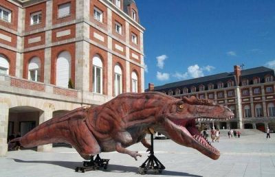 Llegan los dinosaurios a Mar del Plata
